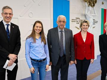 "Не зависи от тях". Жалбоподателите срещу избора на Лечева отказват помирение