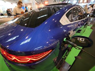 В Германия един на всеки 35 леки автомобила вече е електрически, а в България - един на 229