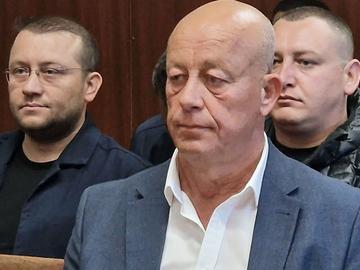 Кметът на Минерални бани се сдоби с нови 3 обвинения, отстраниха го от длъжност