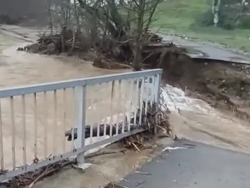 Преляла река отнесе мост, залети са и множество земеделски земи в Крумовградско