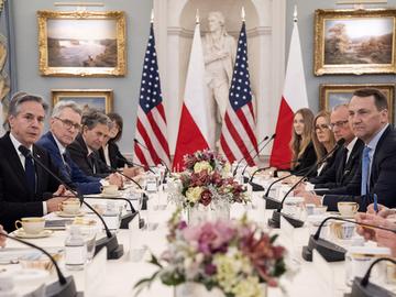 Успехът на Путин в Украйна ще бъде бедствие за Запада, каза в САЩ полският външен министър
