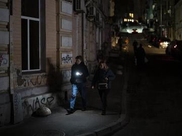 Киев и други области останаха без ток