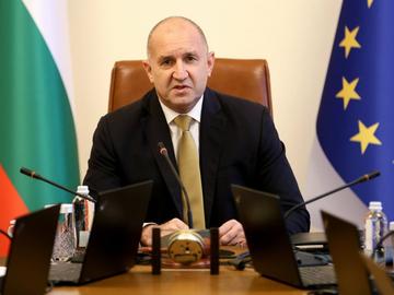 Радев: Заприличахме на Лас Вегас! Въвеждаме пълна забрана за рекламата на хазарт, без спорта