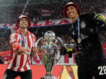 "Златна" резерва короняса "плъховете" като Супершампион в нова аржентинска драма