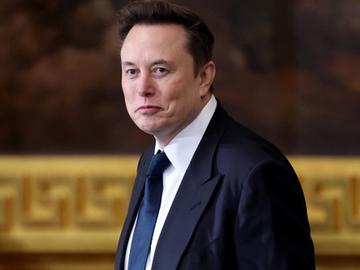 Мъск от Давос: Очакваме зелена светлина за автономните коли в Европа и Китай през февруари