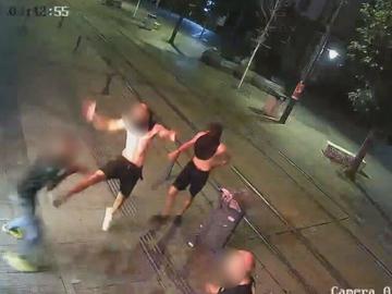 Пуснаха от ареста биячите от центъра на София, родителите им твърдят, че защитавали момиче