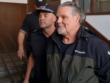 "Искам при кучето и годеницата": Шаманът от Калофер излиза на свобода срещу 15 000 евро
