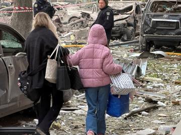 Масирана руска атака срещу Днепър уби 10 и рани 67 души