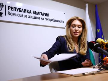 Председателят на КЗП предлага да се отнемат лицензите на мобилните оператори