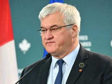 Киев призова Румен Радев да не спира подкрепата за Украйна