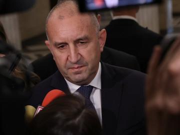 Радев от Париж: Ще се радвам най-сетне Европа да склони да започне преговори с Русия