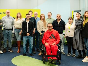 Yettel стартира 11-ото издание на програмата „Рамо до рамо“