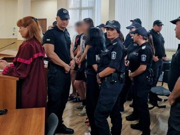 Доведоха в съда учениците, убили Георги на Младежкия хълм. Побоят бил над час