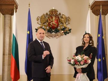 Дара към Радев: Искам истински промени, каквито всички на протестите искаха