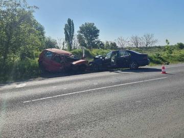 Един загинал и трима в болница след катастрофа на Околовръстното на Стара Загора