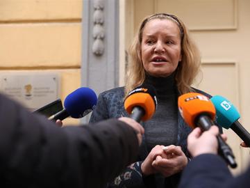 Циркът в БОК продължава: Костадинова проведе заседание и анонсира среща с Лечева