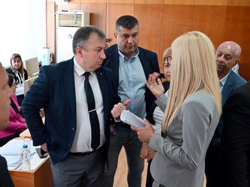 Обрат: Д-р Арнаудов остава шеф на Онкото, след като кметът премисли и оттегли смяната му