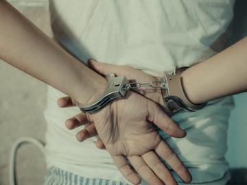 Задържаха заподозрения в убийството на 15-годишния в мол