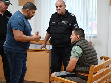 Започва делото срещу Айдън, който удуши приятелката си от ревност
