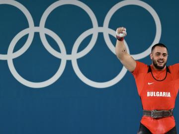 Карлос Насар: Предлагат ми милиони, но съм българин и няма да слушам чужд химн