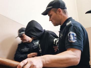 Остава в ареста за убийството: 17-годишният обвиняем не иска на свобода от страх за живота си