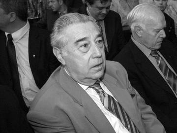 Почина Александър Джеров – един от създателите на българската Конституция