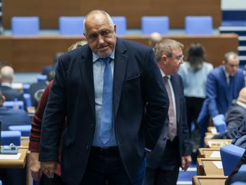 Правителството оттегля бюджета