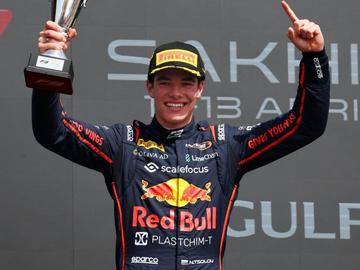 Официално: Никола Цолов дебютира във Формула 2 още през този месец