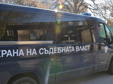 Конвоят с Благомир Коцев пристигна в затвора във Варна