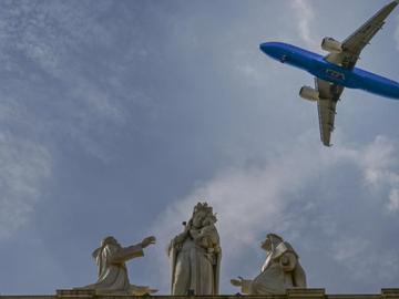 Самолет на Lufthansa е прекарал 10 минути без пилот във въздуха
