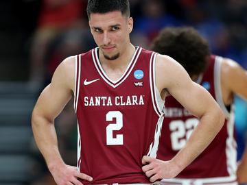 Гавалюгов все пак остава в Санта Клара