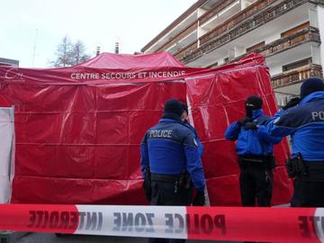 Арестуваха един от собствениците на швейцарския бар, в който загинаха 40 души