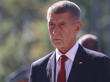 Чешкият премиер призова за спешни мирни преговори: Вървим към портите на ада