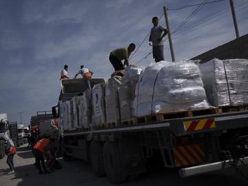 Израелски протест блокира конвой с помощи за Газа