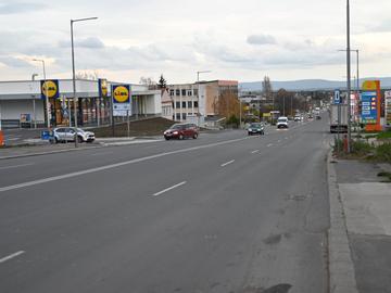 Общинският съвет не разреши Лидл да направи за своя сметка светофарно кръстовище пред новия си магазин