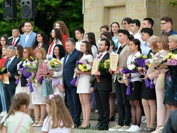 Връчиха годишните Награди на Шумен за образование и наука