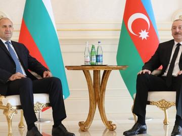 Алиев към Радев след подписани договори: България е важна държава за транзит на газ