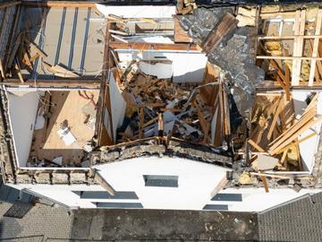 Мощни бури връхлетяха Германия, торнадо отнесе покриви и стени край Берлин