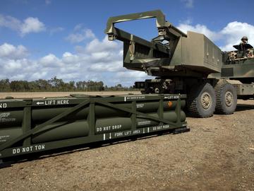 Украйна за първи път обяви, че е атакувала военни обекти на Русия с ракети АТАКМС от САЩ