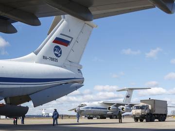 Руски военнотранспортен самолет се разби с 15 души на борда, всички са загинали