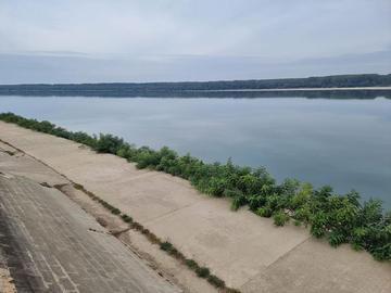 Нивото на Дунав при Лом продължава да спада, в реката са се показали острови