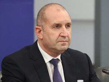 Кабинетът "Радев" няма да замразява минималната заплата