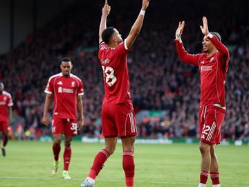 Трета поредна победа за Ливърпул, този път с голово шоу на "Анфийлд"