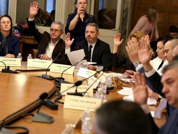 По-малко бюрокрация за малките фирми: Нови правила за ДДС минаха на второ четене