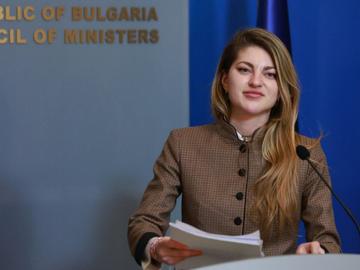 Кабинетът "Гюров" предлага на НС законопроект за лобизма, депутатите приеха и варианта на ГЕРБ