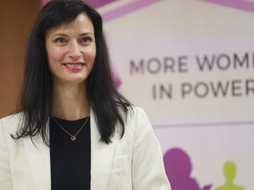 Мария Габриел оглави ЕНП Жени