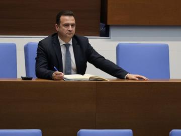 Жечо Станков: България има бензин за близо 6 месеца, дизел - за 4, а керосин - за 2
