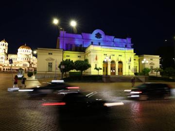 Сградата на парламента светна в синьо и жълто за Независимостта на Украйна