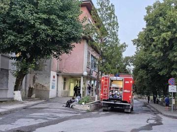 Пациент заспа с цигара в уста, подпали благоевградската болница