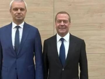 Костадинов отива на срещата БРИКС-ЕС по покана на Дмитрий Медведев